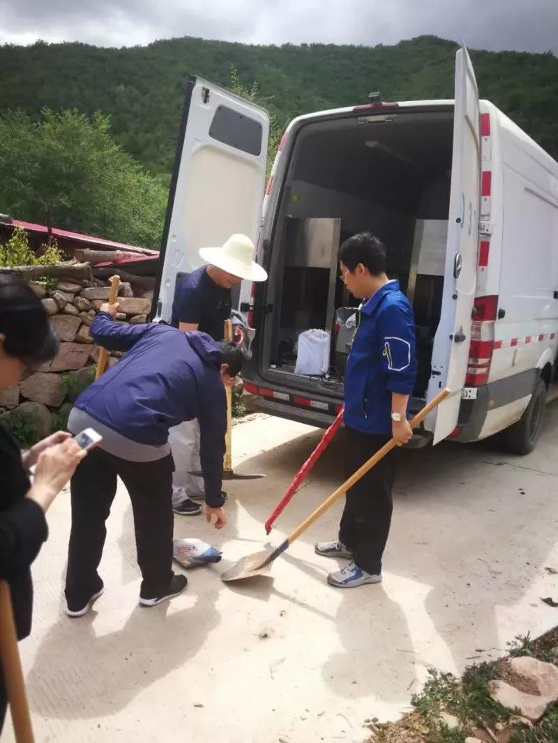 1529023058654103.jpg 02.jpg